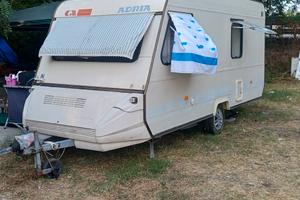 roulotte Adria