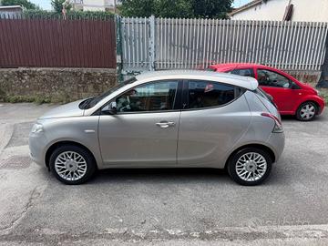 Lancia Ypsilon 0.9 TwinAir 85 CV 5 porte S&S DFN P