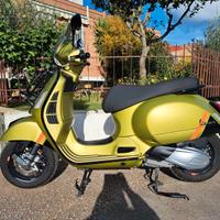 Piaggio Vespa 300 GTS hpe - 2022