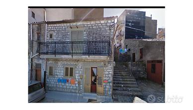Casa Indipendente su 2 livelli a Prizzi