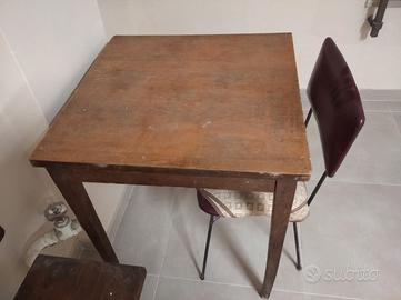 tavolo vintage osteria antiquariato modernariato