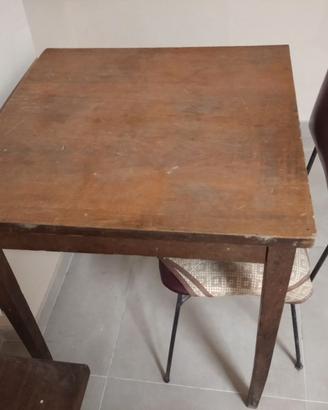 tavolo vintage osteria antiquariato modernariato