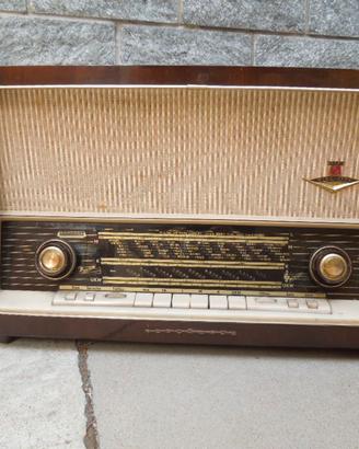 RADIO NORDMENDE A VALVOLE CON FM E INGRESSO "LINE"