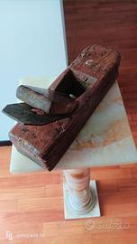 Pialla a mano in legno