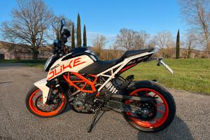 Ktm duke 390