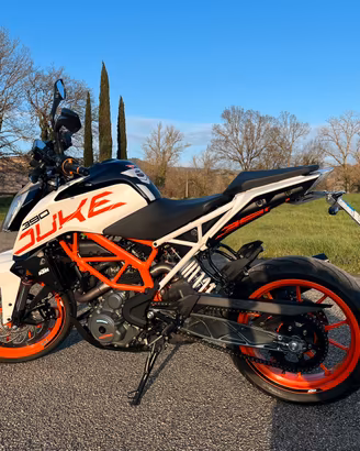 Ktm duke 390
