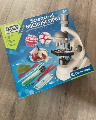 Scienze al Microscopio Clementoni
