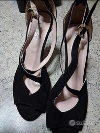 KEYS scarpe da donna nere, 
nr 40. 
nuove