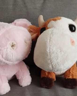 Coppia di peluche animali della fattoria