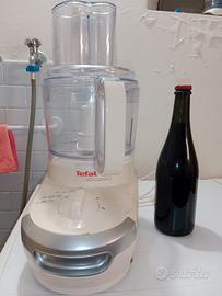 Robot da cucina Tefal VitaCompact.

- Modello FP41