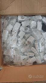 Stock di caricatore batterie