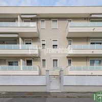 MERAVIGLIOSO TRE LOCALI CON DOPPI SERVIZI IN CONDO