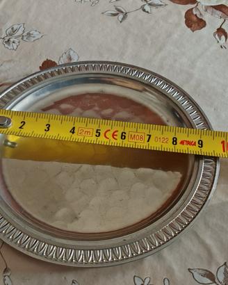 Piattino vintage argentato decorato