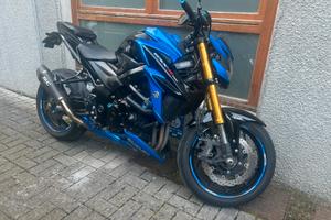 Suzuki Gsx s 750