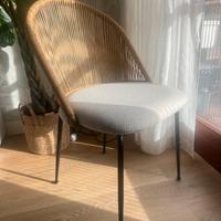 Sedie in tessuto tortora e gambe nere