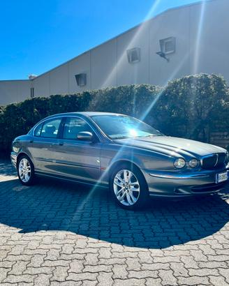 Jaguar X-Type 3.0 v6 TARGA ORO ASI