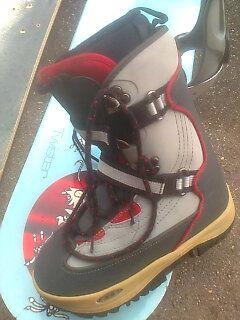 Snowboard Maffia Twister Dragon + Scarponi