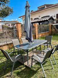 tavolo da giardino con 6 sedie e ombrellone