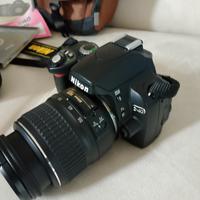 macchina fotografica Nikon D40 