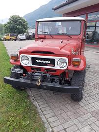 TOYOTA BJ40