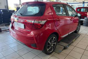 TOYOTA Yaris 1.5 Hybrid 5 porte Trend "Red Editi