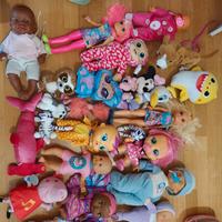 lotto bambole e pupazzi.