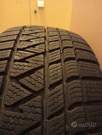2 pneumatici invernali kumho  215/50/18