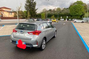 Toyota Auris ibrida 1800