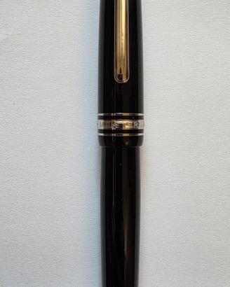 Stilografica Montblanc Meisterstuck 4810 black