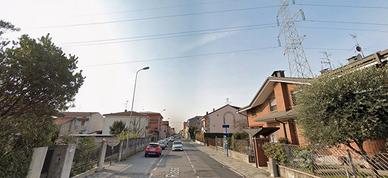 Stanza singola bagno privato a Cesano Maderno