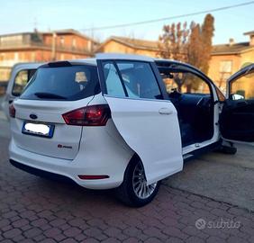 FORD B-Max 1.5D Autocarro