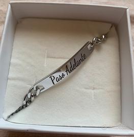 Bracciale della Steel con scritta paso adelante