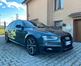 AUDI A4 Avant quattro Sline Stronic