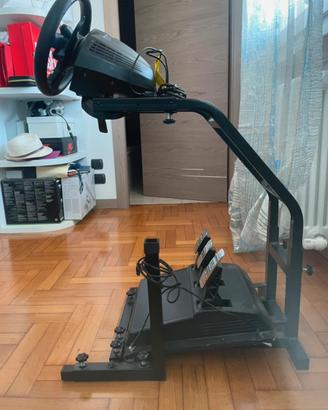 Simulatore di guida Thrustmaster