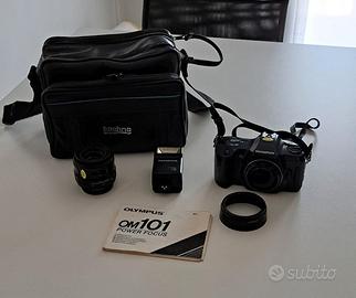 Macchina fotografica  olympus om 101 power focus