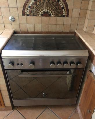 Macchina del gas, cucina monoblocco con forno