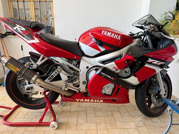 Yamaha R6 2001