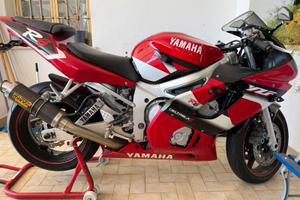 Yamaha R6 2001