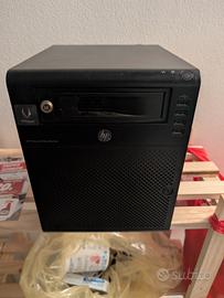 HP microserver N36L 4 Gb ram - 4 Tb