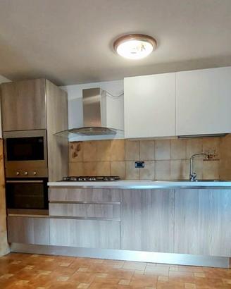 Cucina del marchio Astra, modello SP22. La c