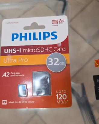 2 micro SD una ultra HD da 32 e una da 128 giga
