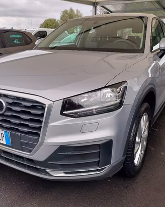 AUDI - Q2 30 1.0 tfsi Business