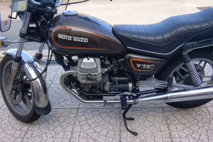 moto Guzzi V35 C 