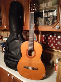chitarra Yamaha C 40 mai usata come nuova