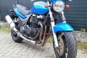 Kawasaki ZR 7 del 2003 compreso trapasso-tagliando