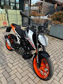 KTM DUKE 125