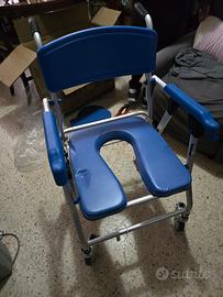 Sedia a rotelle wc 