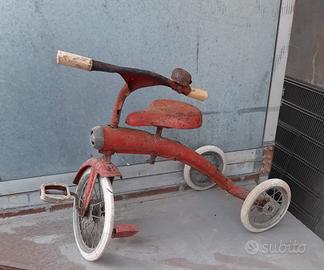 Triciclo antico