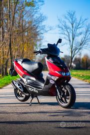 Aprilia sr