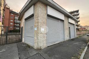 NEGOZIO A MONCALIERI